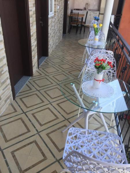 Nana'S House Hotel Batumi Exterior photo
